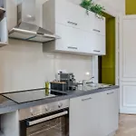 Piazza C - 2 Bedrooms & 2 Bathrooms Lägenhet *