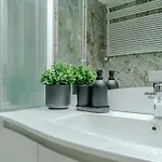 Piazza C - 2 Bedrooms & 2 Bathrooms * Turin