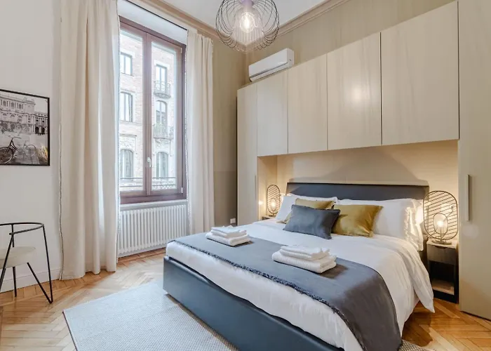 Piazza C - 2 Bedrooms & 2 Bathrooms Appartamento