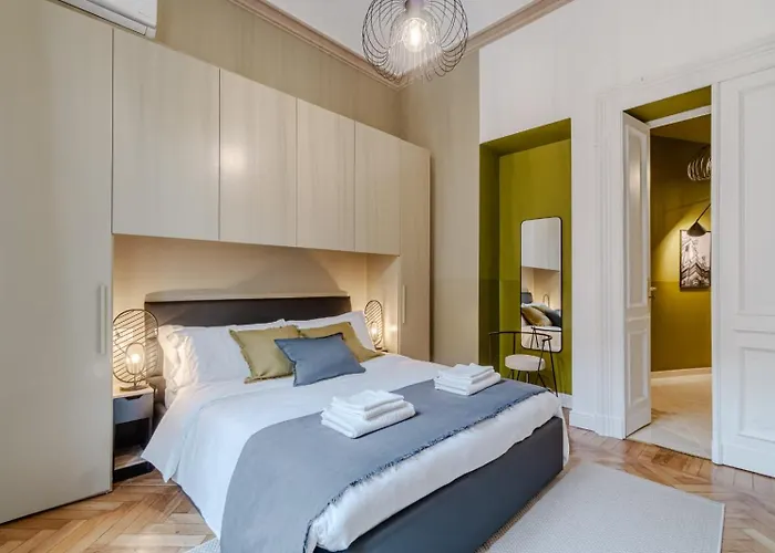 Piazza C - 2 Bedrooms & 2 Bathrooms Torino