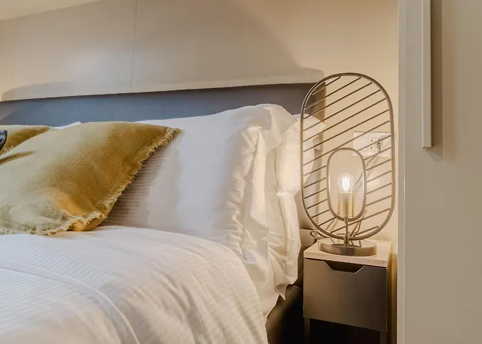 아파트 Piazza C - 2 Bedrooms & 2 Bathrooms *