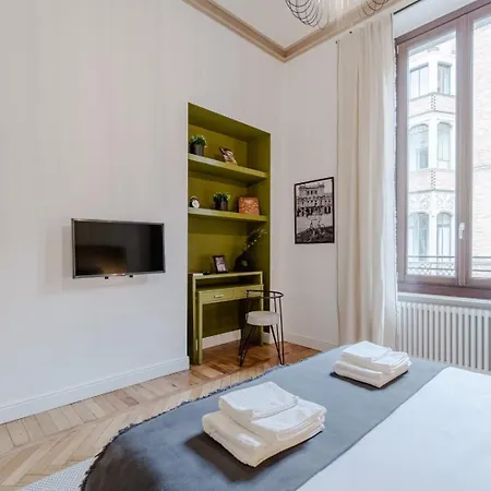 Piazza C - 2 Bedrooms & 2 Bathrooms Appartement Turin