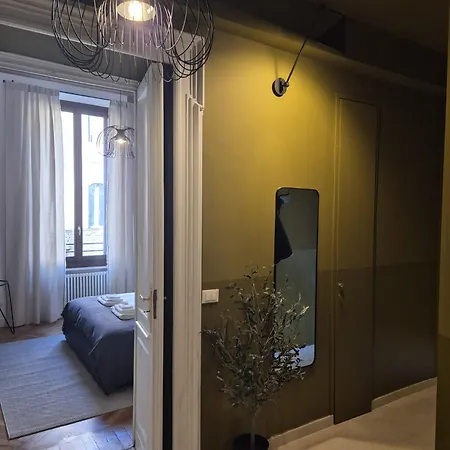 Piazza C - 2 Bedrooms & 2 Bathrooms *