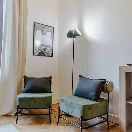 Piazza C - 2 Bedrooms & 2 Bathrooms
