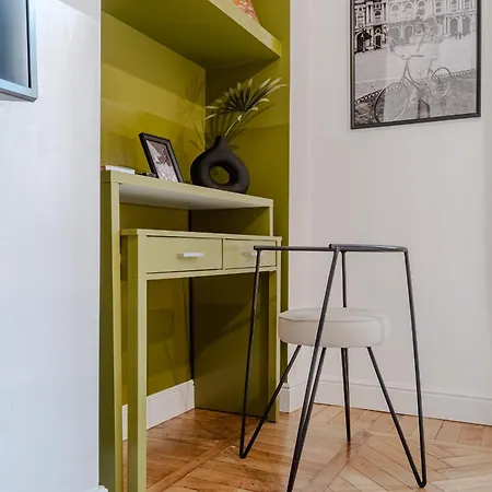 Piazza C - 2 Bedrooms & 2 Bathrooms Appartement